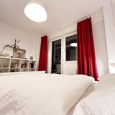 Lola'S Apartament Close To City Center 부쿠레슈티 외부 사진