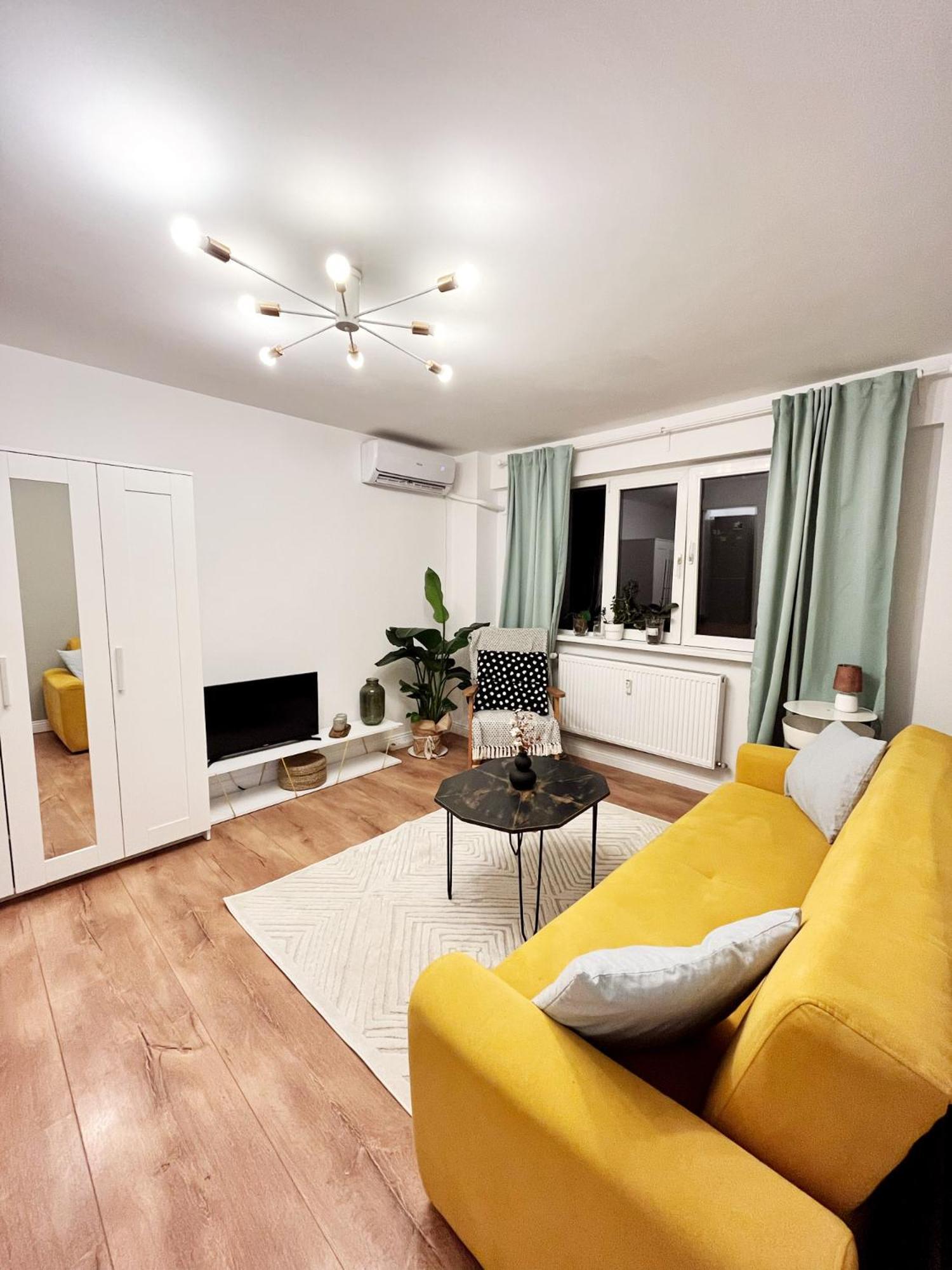 Lola'S Apartament Close To City Center 부쿠레슈티 외부 사진